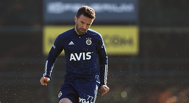 Fenerbahçe’de Gökhan Gönül’den iyi haber