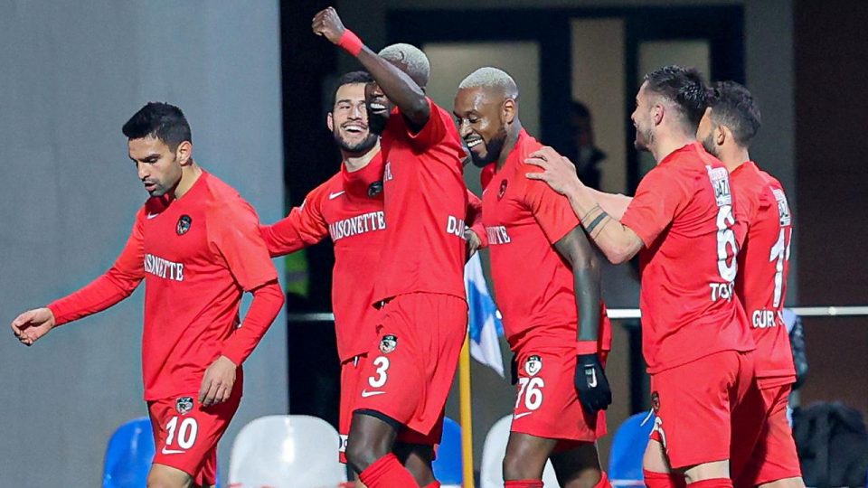 Gaziantep FK rakip fileleri boş geçmiyor