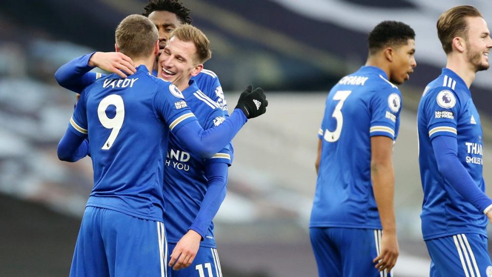 Leicester City Premier Lig’de ikinciliğe yükseldi