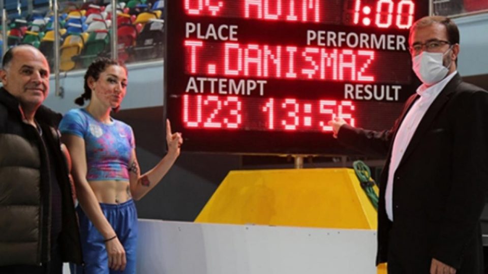 Milli atlet Tuğba Danışmaz’dan yeni Türkiye rekoru