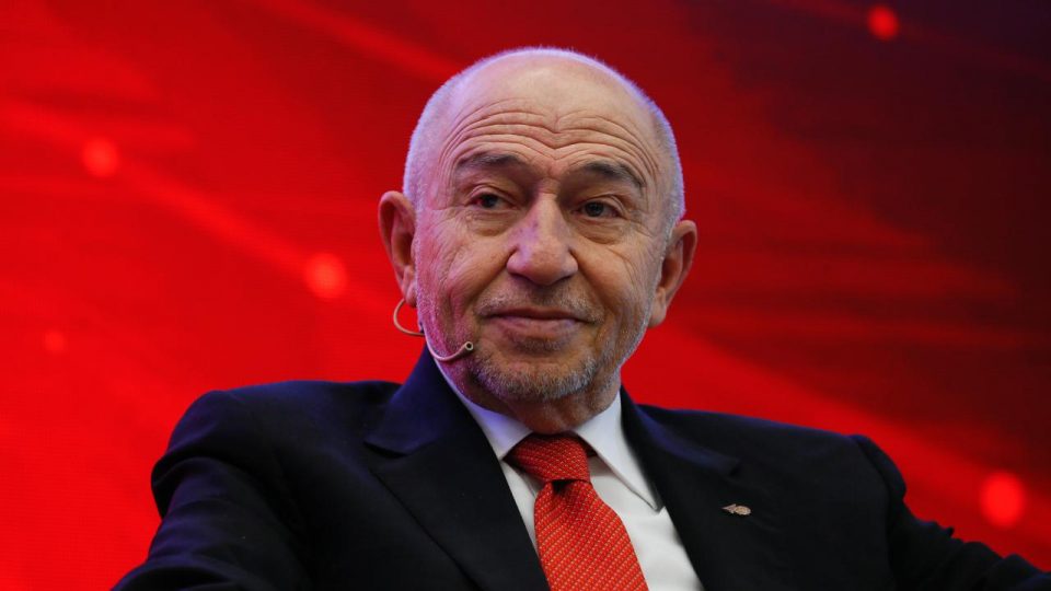 Nihat Özdemir: Yayıncı kuruluşla olumlu görüşmelere başladık