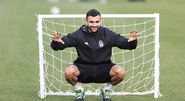 Rachid Ghezzal: Sözleşmeyi konuşmak için erken