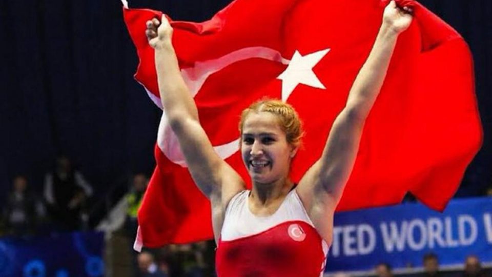 Sakat gittiği Dünya Kupası’nda ikinci oldu