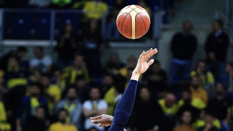 Basketbolda derbi heyecanı