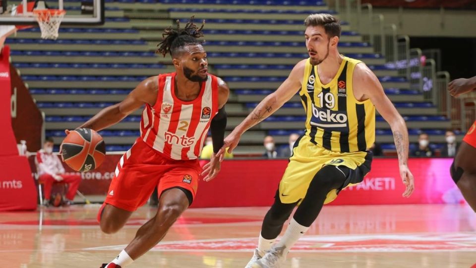 Fenerbahçe Beko Sırbistan’da galip