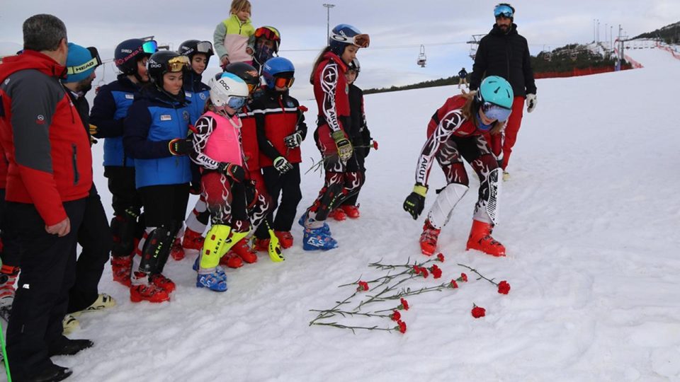 Milli kayakçı Aslı Nemutlu Palandöken Kayak Merkezi’nde anıldı