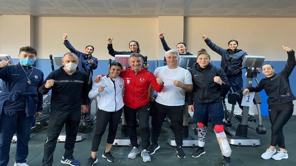 Olimpik Kadın Boks Milli Takımı Sırbistan yolcusu