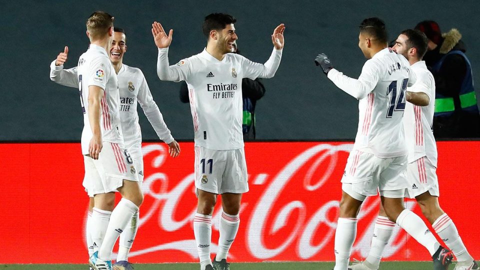 Real Madrid maç fazlasıyla lider