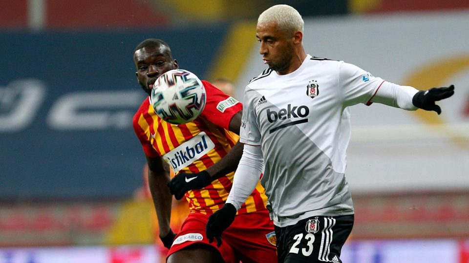 Welinton, Galatasaray derbisini kaçıracak