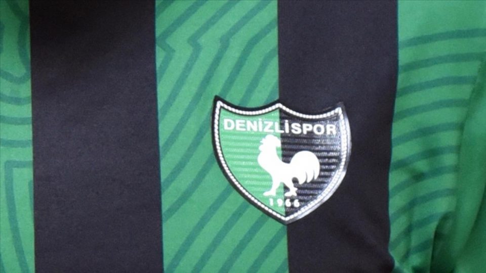 Denizlispor’da yedi yönetici istifasını sundu