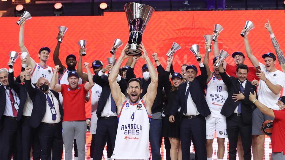 Şampiyon Anadolu Efes İstanbul’da