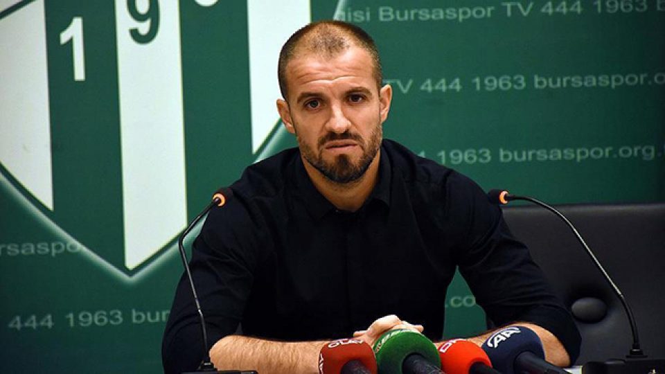 Mustafa Er 3 yıl daha Bursaspor’da