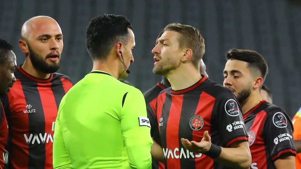 PFDK’dan Caner Erkin’e 3 maç ceza