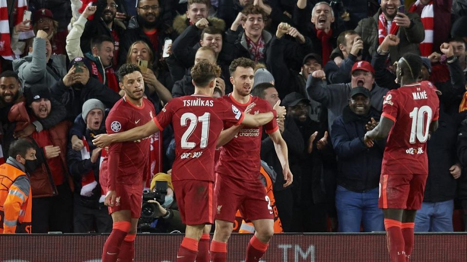 Arsenal-Liverpool maçına COVID-19 engeli