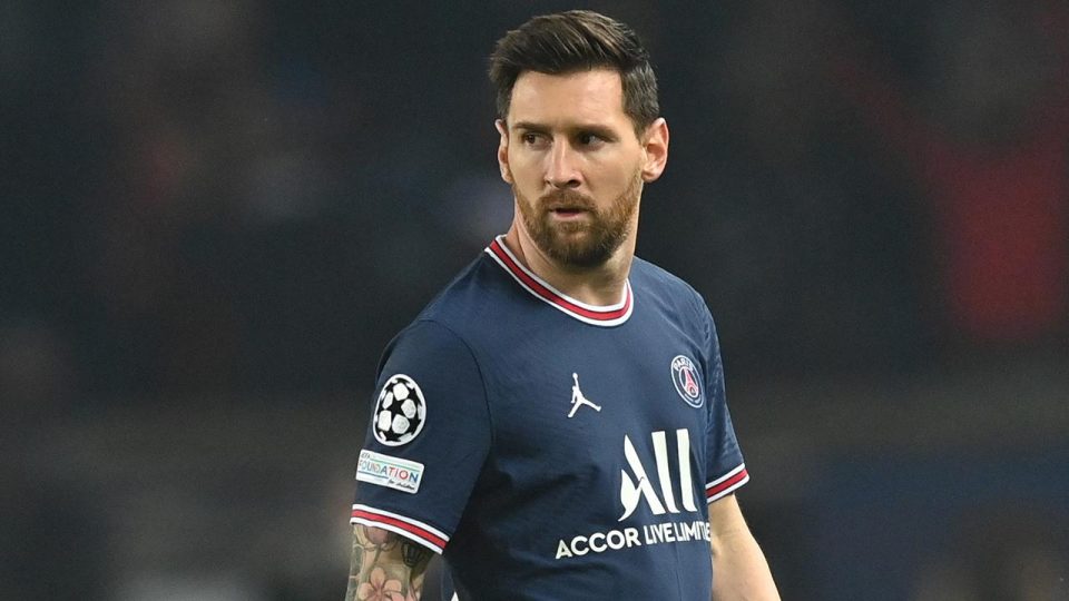 Messi koronavirüse yakalandı