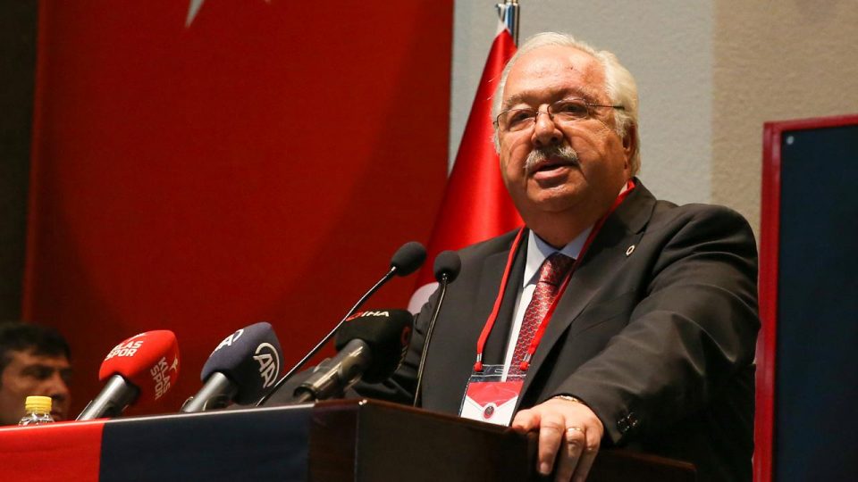 Gençlerbirliği’nde Niyazi Akdaş yeniden başkanlığa seçildi