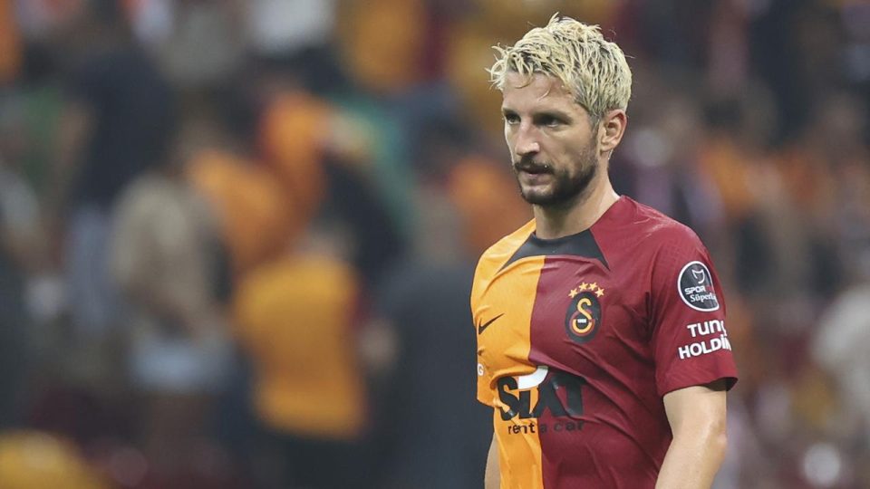 Galatasaraylı futbolcu Mertens başarıdan emin